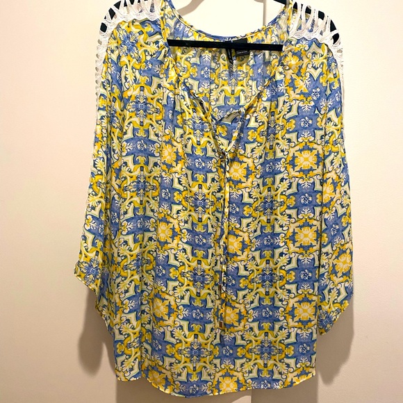 new directions Tops - New Directions Blouse XL